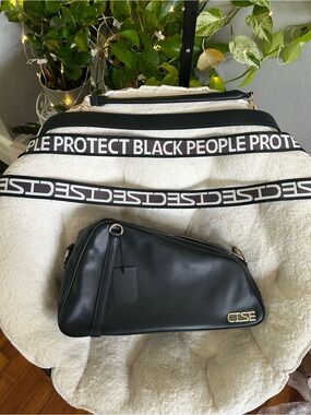 CISE Black Taxi Bag NWT 4 Straps + Dust Bag